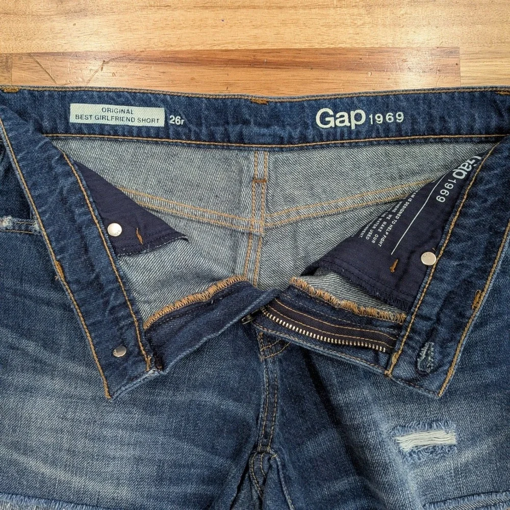 Gap 1969 Women's Denim Shorts Size 26 Medium Wash‎ Distressed Y2K Festival Boho